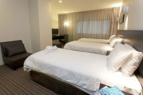 Causeway 353 Hotel - eAccommodation 20