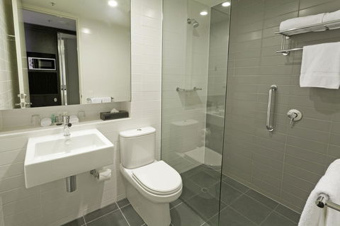 Causeway 353 Hotel - eAccommodation 2