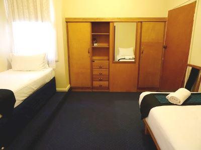 Amara Springs Guest House - eAccommodation 28