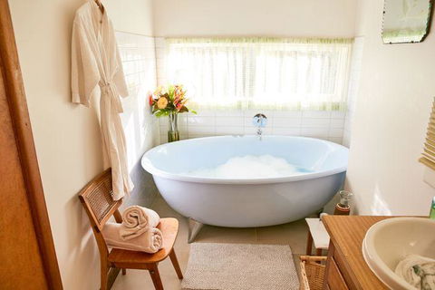 Amara Springs Guest House - eAccommodation 30