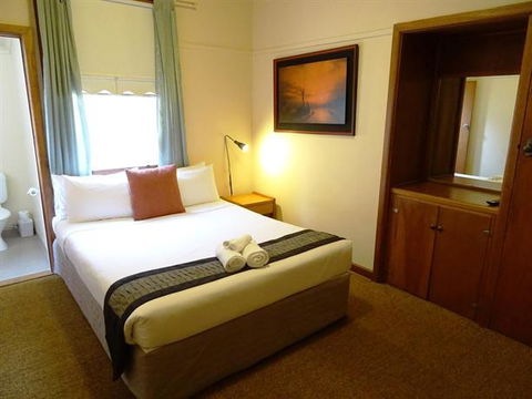 Amara Springs Guest House - eAccommodation 32