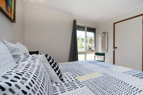 Uptown Frankston - eAccommodation 5