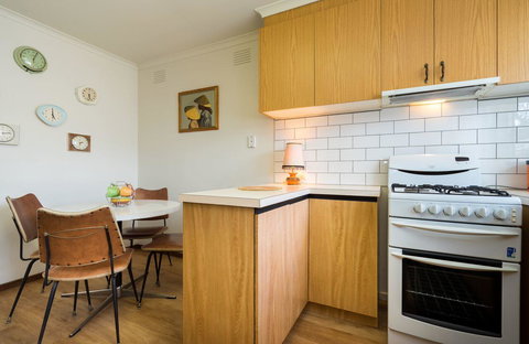 Uptown Frankston - eAccommodation 9