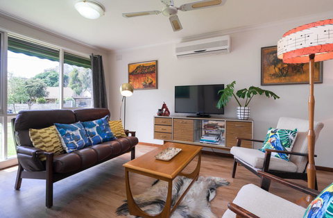 Uptown Frankston - eAccommodation 3