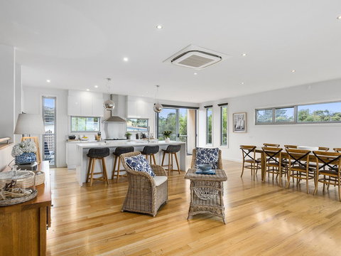 Aireys Ocean View - eAccommodation 5