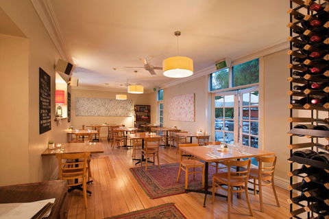 Athelstane House - eAccommodation 10