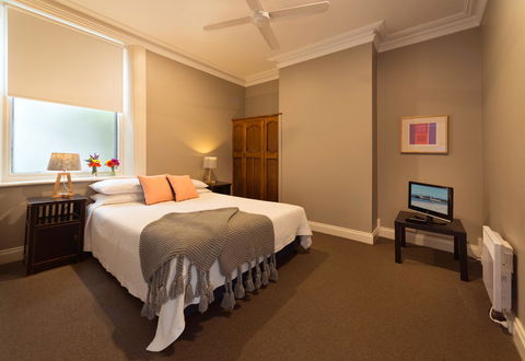 Athelstane House - eAccommodation 11