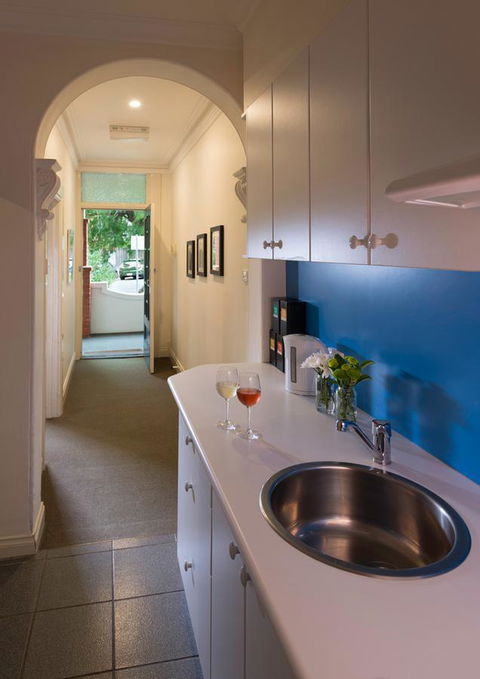 Athelstane House - eAccommodation 12