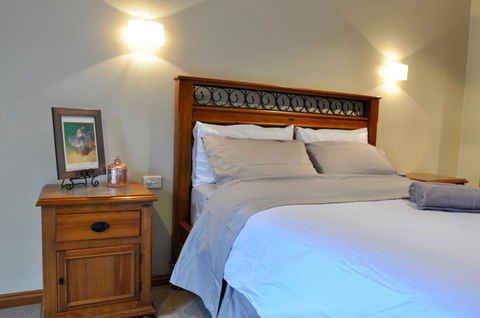 Crimea Retreat - eAccommodation 7