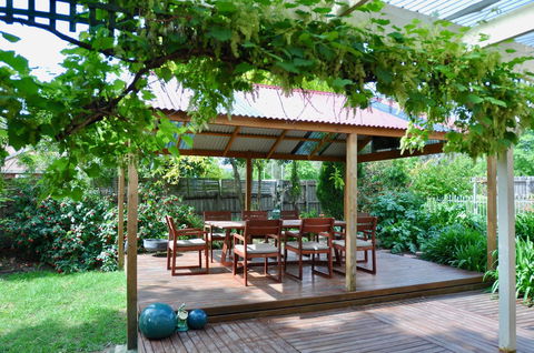 Crimea Retreat - eAccommodation 14
