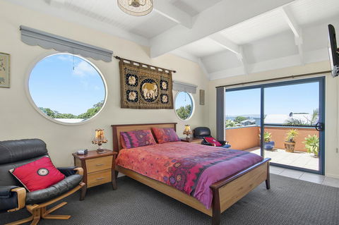 Black Dolphin Beach Penthouse - eAccommodation 2