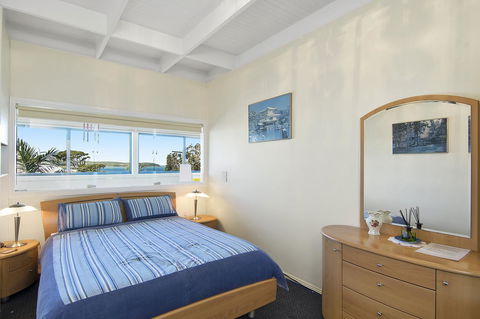 Black Dolphin Beach Penthouse - eAccommodation 8