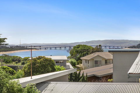 Black Dolphin Beach Penthouse - eAccommodation 19