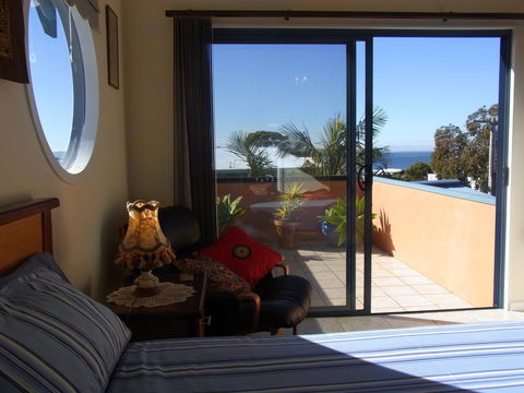 Black Dolphin Beach Penthouse - eAccommodation 24