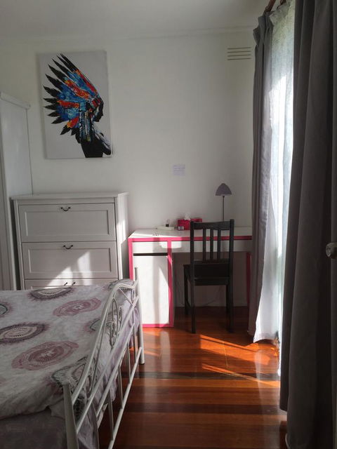 Doncaster Westfield Home Stay - eAccommodation 42