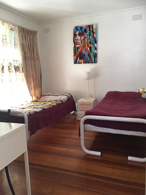 Doncaster Westfield Home Stay - eAccommodation 44