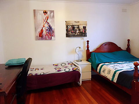 Doncaster Westfield Home Stay - eAccommodation 29