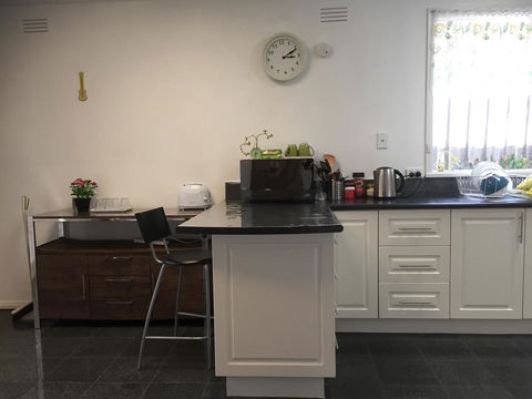 Doncaster Westfield Home Stay - eAccommodation 39