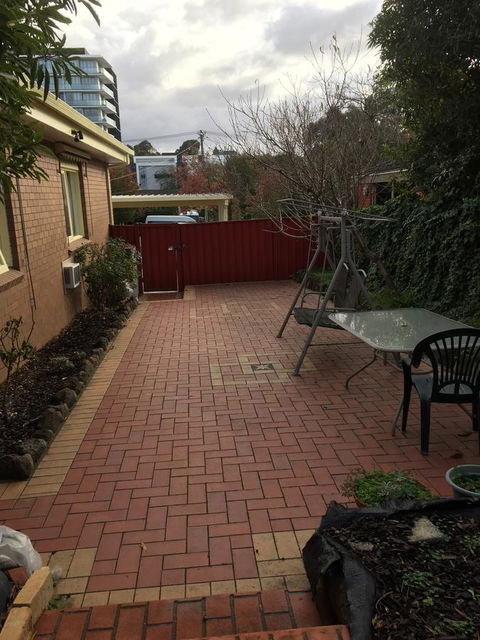 Doncaster Westfield Home Stay - eAccommodation 24