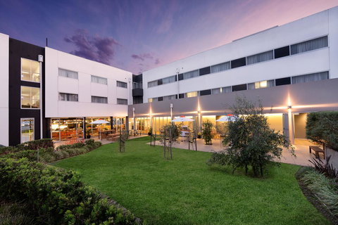 Atura Dandenong - eAccommodation 21