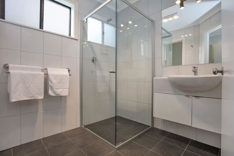 Hamilton Townhouse Motel - eAccommodation 21