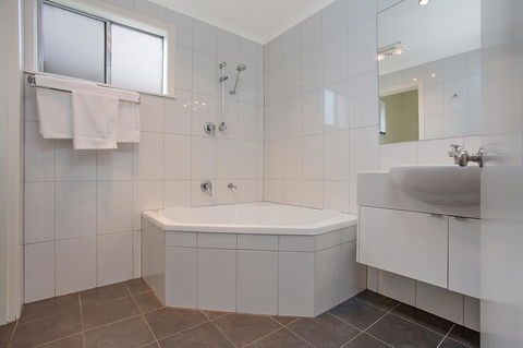 Hamilton Townhouse Motel - eAccommodation 18