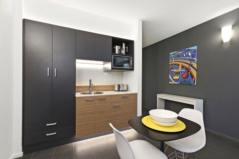 Vue Apartments Geelong - eAccommodation 3
