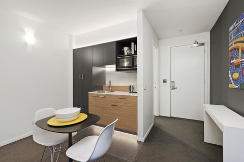 Vue Apartments Geelong - eAccommodation 2