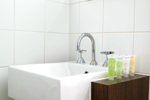 MAC South Yarra By Melbourne Apartment Collection - eAccommodation 14