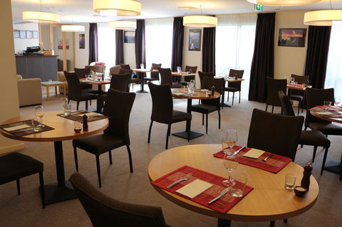 Bairnsdale International - eAccommodation 17