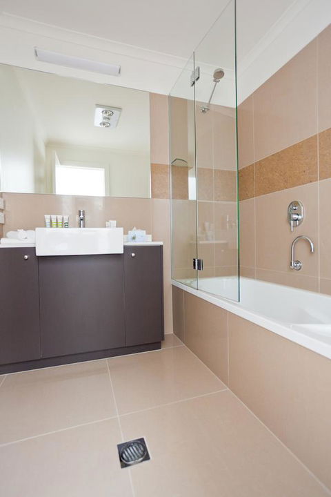 Bairnsdale International - eAccommodation 4