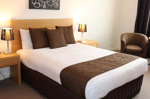 Bairnsdale International - eAccommodation 32