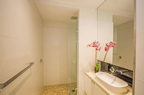 C-Scape Esplanade Cowes - eAccommodation 14