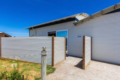 Cottages For Couples - eAccommodation 0