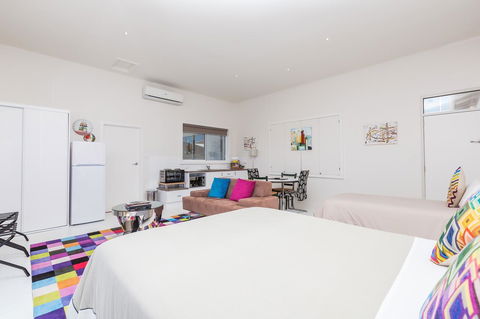 Cottages For Couples - eAccommodation 8