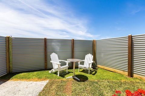Cottages For Couples - eAccommodation 2