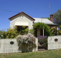 Miss Pym's Cottage - eAccommodation