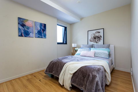 Water Views, Lovely 2BRs, Free Tram Zone, Close To Everything! - eAccommodation 7