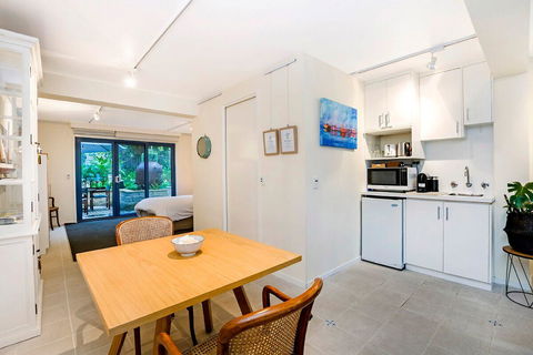 The Waterfront Apartment - eAccommodation 8