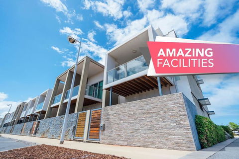 The Cove @ New Port-Pool - Spa - Sauna - Gym & More - eAccommodation 0