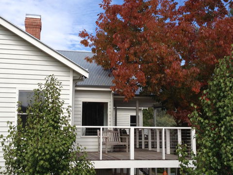 The Dacha - eAccommodation 1