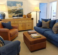 The Dewhurst - Sophisticated Entire CBD Apartment - eAccommodation