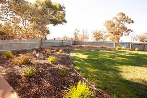 The Farmhouse. - eAccommodation 3