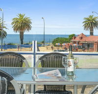 The Frontage Resort-Style Apartment - eAccommodation