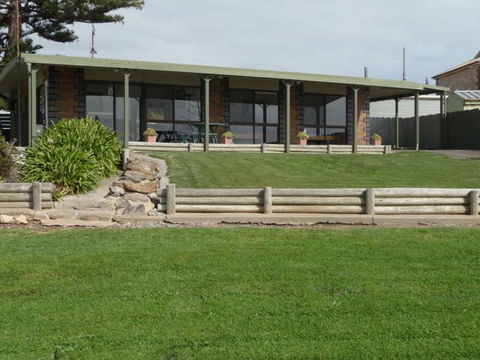The Hideaway - eAccommodation 2