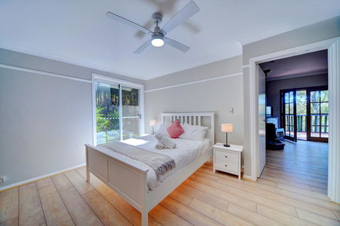 The Hillside Cottage - eAccommodation 3