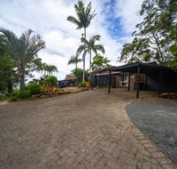 The Hillside Villa - eAccommodation
