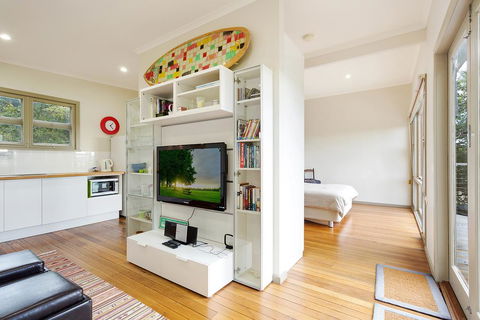 The Love Shack - eAccommodation 2