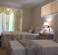 Theme Parks Amituofo Guest House - eAccommodation