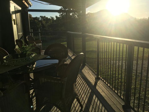 Valley Views Lodge Port Douglas - eAccommodation 3